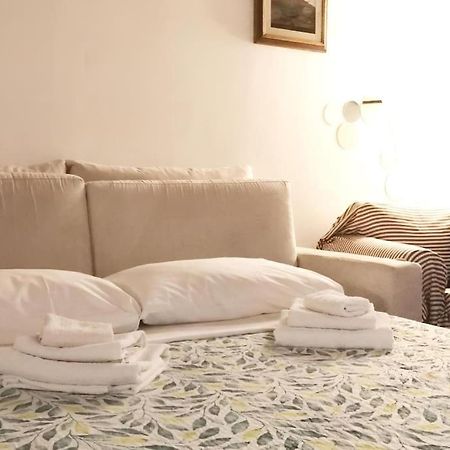 Cozy Apartment Near Train Station Florence Exterior photo