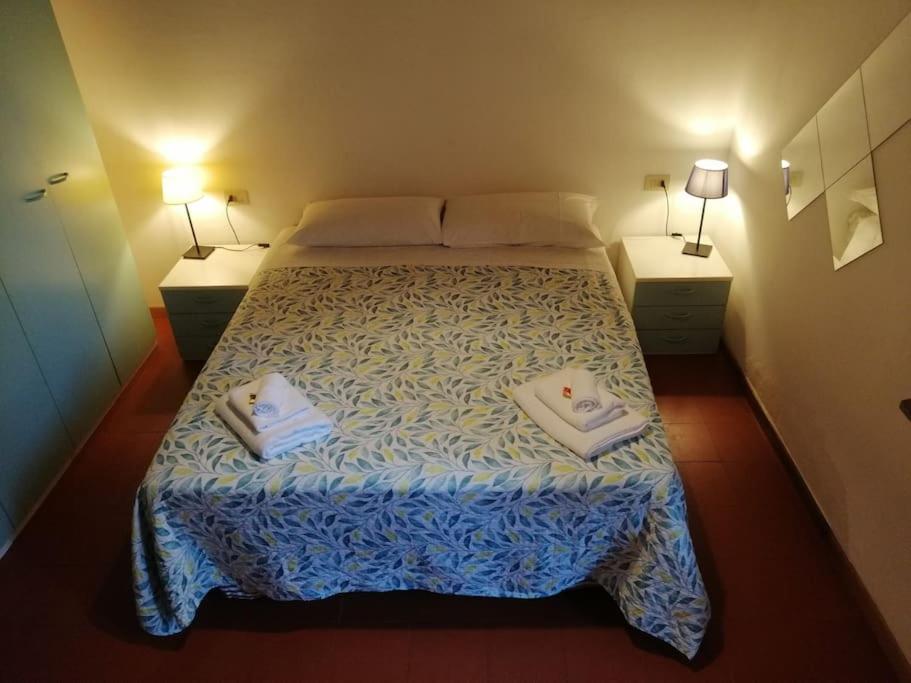 Cozy Apartment Near Train Station Florence Exterior photo